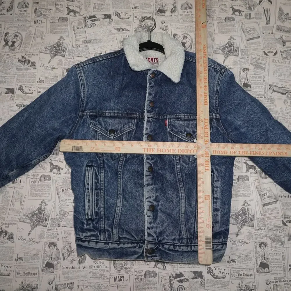 S - Vintage Y2K Levi's Jackets Coats button bomber jacket